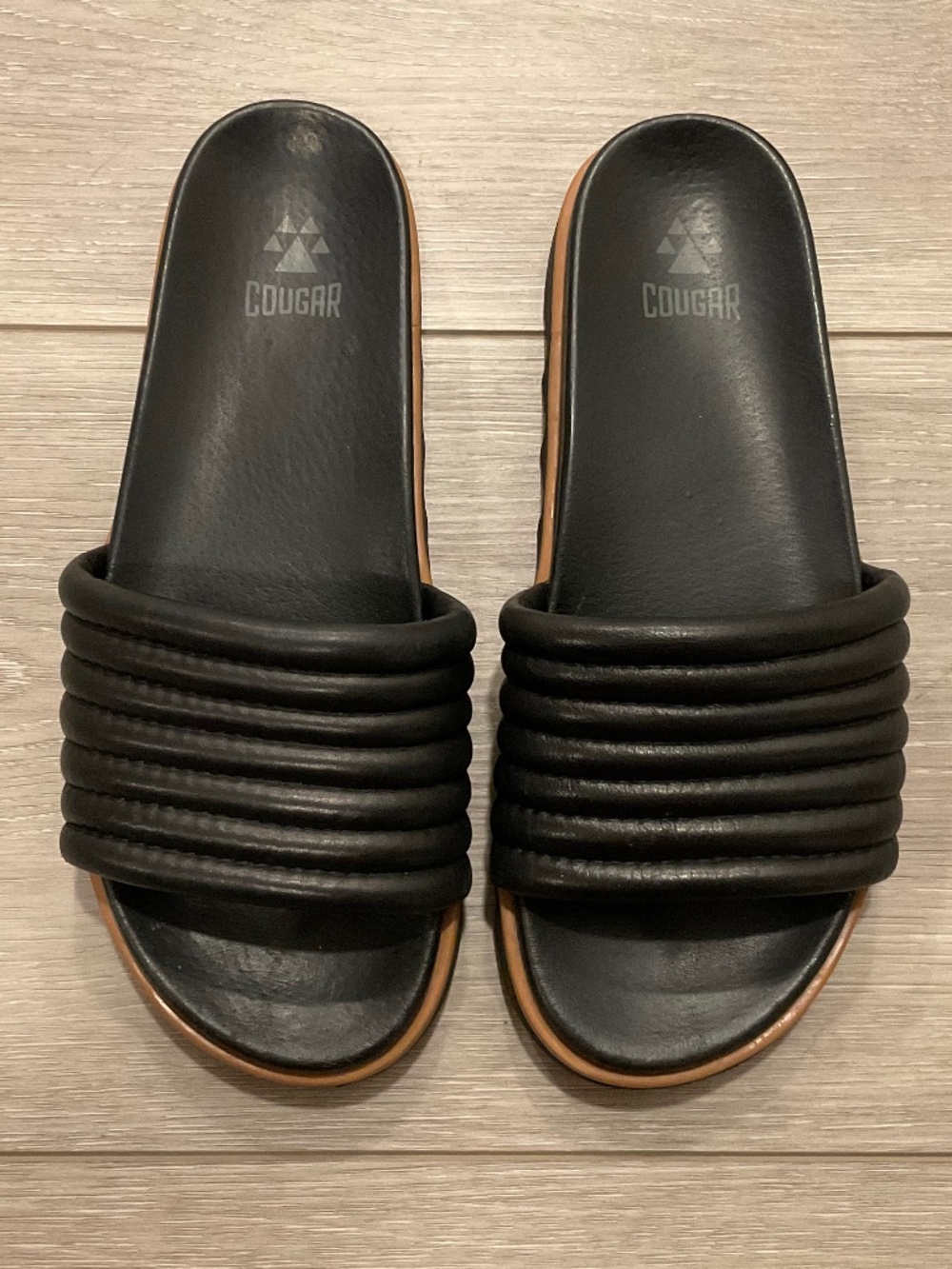 COUGAR Naomi Napa Leather Padded Strap Cushioned Sole Slide Sandal Black Sz 8.5